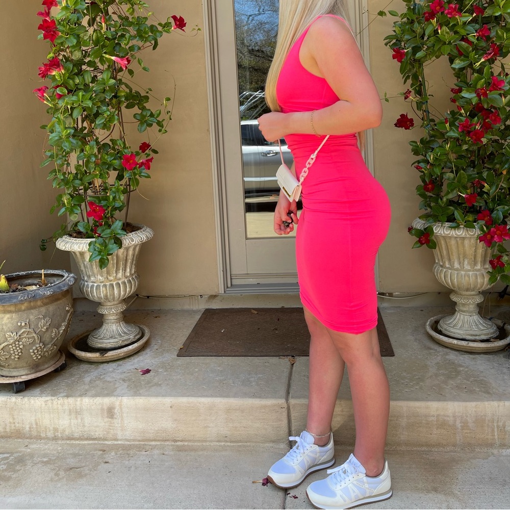 Naked Wardrobe Hot pink body con dress